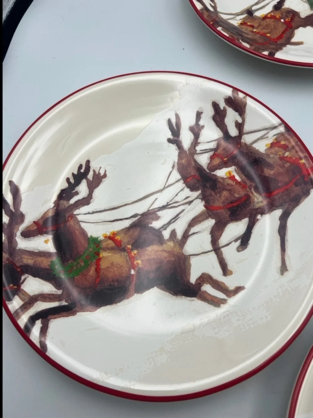 WILLIAMS SONOMA SET OF 4 SANTA + REINDEER PLATES